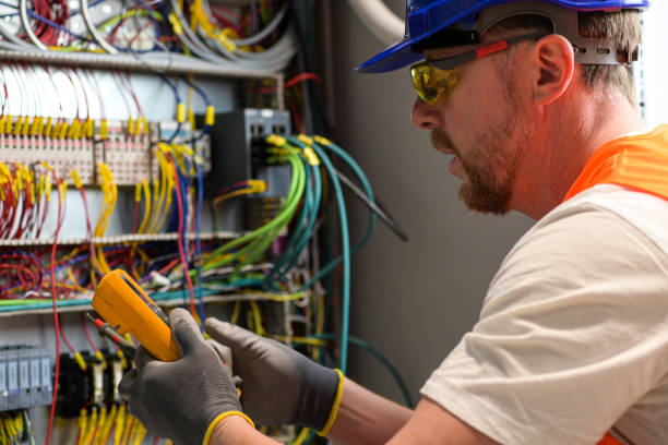 Best Affordable Emergency Electrician  in Seagraves, TX